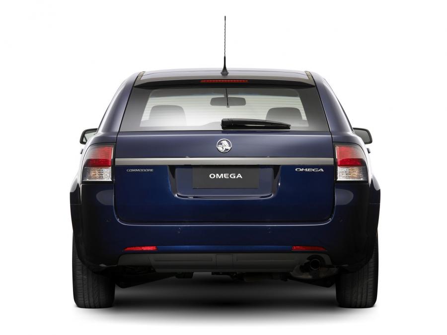  Holden Commodore Omega Sportwagon 2008 года  (фото 5 из 12)